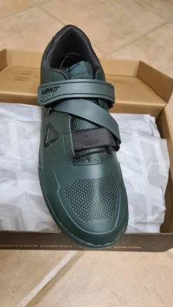 Les meilleures critiques de 🥰 Leatt - 5.0 Klickpedal 👟 Shoe - Chaussures de cyclisme ❤️ -Chaussures d hiver Soldes leatt 50 klickpedal shoe zapatillas de ciclismo 86860ce9db138a2099ce1ee54198a268 1